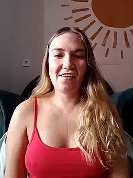 Freechat KisaVixen on StripChat