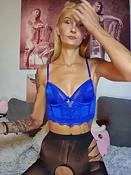 Freechat LessiaMia on StripChat